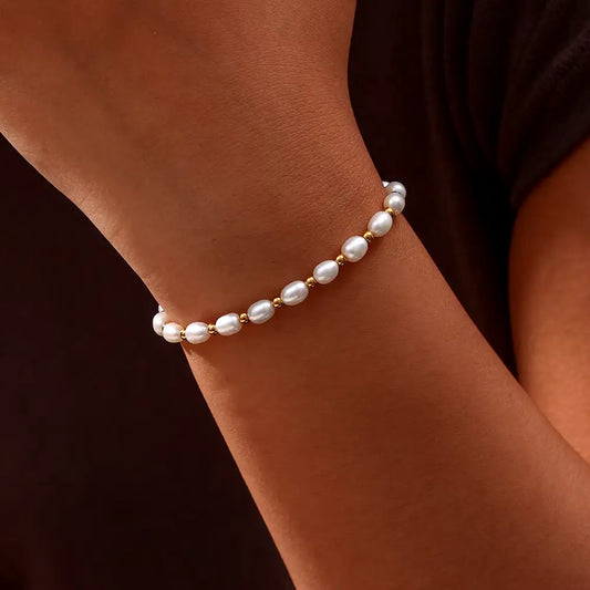 Elegant Perle og Guld Armbånd